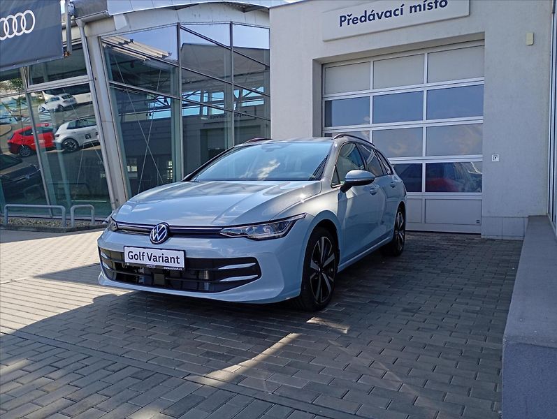 Volkswagen Golf Variant (2026) 1,5 eTSI 7DSG mHEV  People - fotografie inzerátu