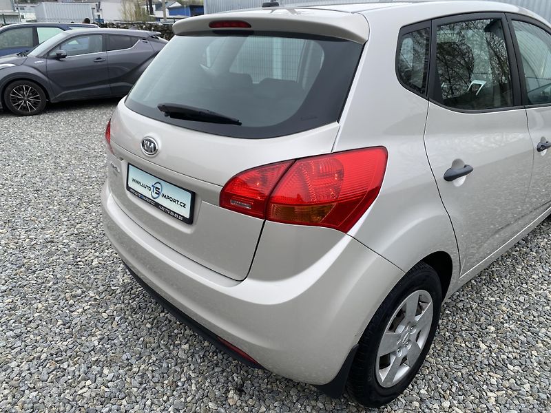 Kia Venga 1.4i 16v 90PS KLIMA SERVIS!!!  - fotka 45 z 144