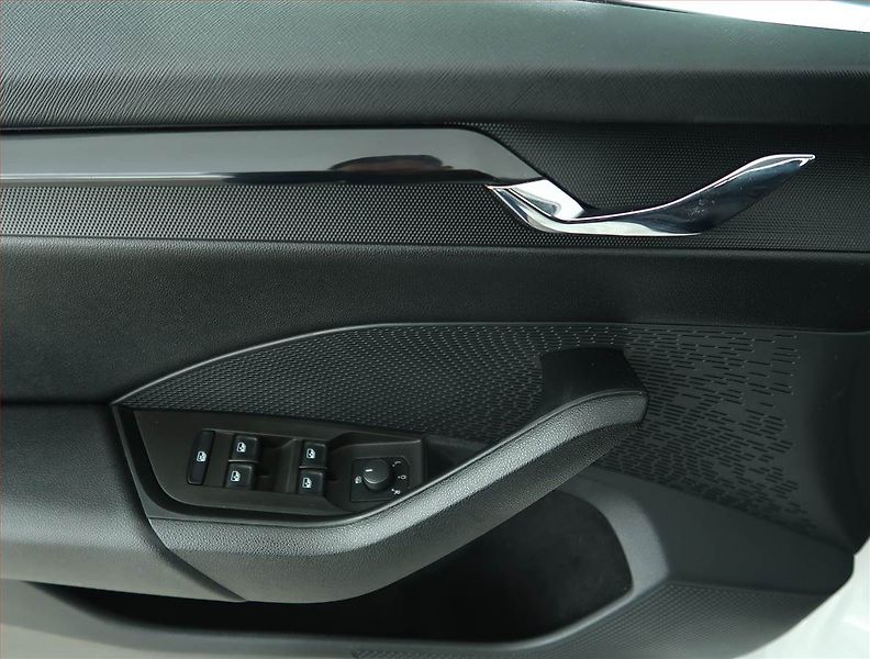Škoda Octavia (2020) 2.0 TDI, ČR,1.maj, Tempomat - fotka 15 z 16