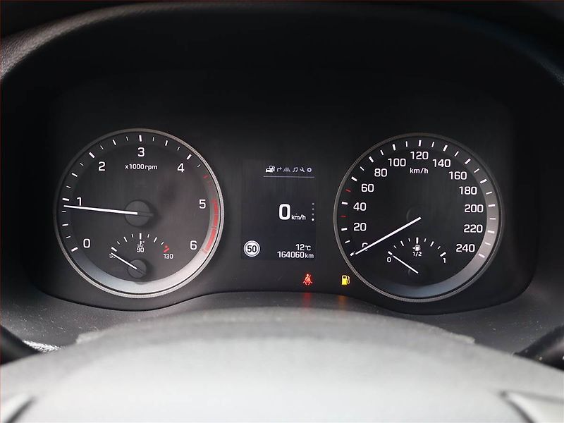 Hyundai Tucson (2016) 1.7 CRDi, Serv.kniha, Navi - fotka 9 z 16