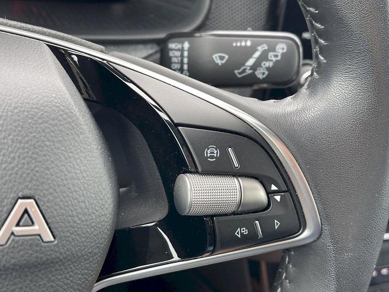 Škoda Kamiq (2025) 1.0 TSI 85kW Selection - fotka 10 z 33