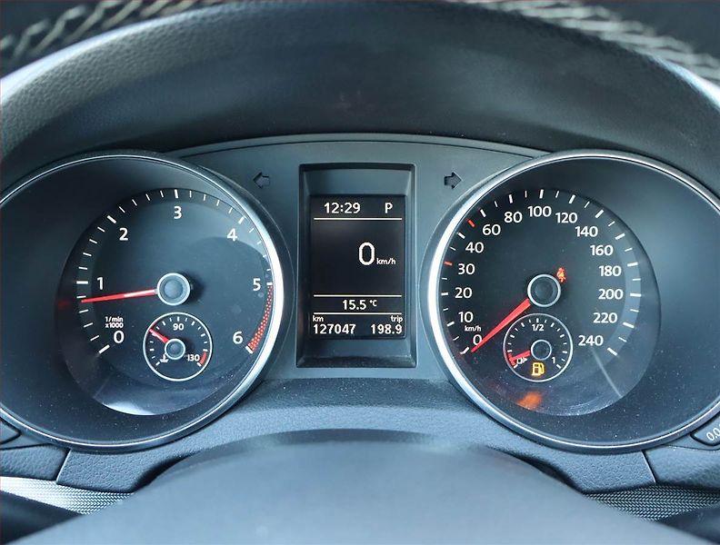 Volkswagen Golf (2012) 1.6 TDI, Automat, Tempomat - fotka 11 z 16