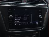 Volkswagen Tiguan (2018) 2.0 TDI, 4X4, Navi, Tempomat - náhled 18