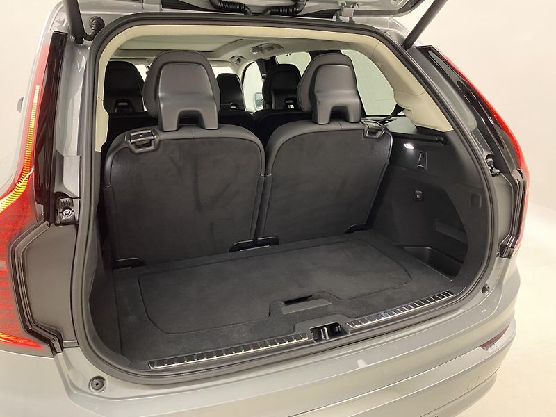 Volvo XC90 (2026) T8 AWD RECHARGE BRIGHT ULTRA - fotka 23 z 77
