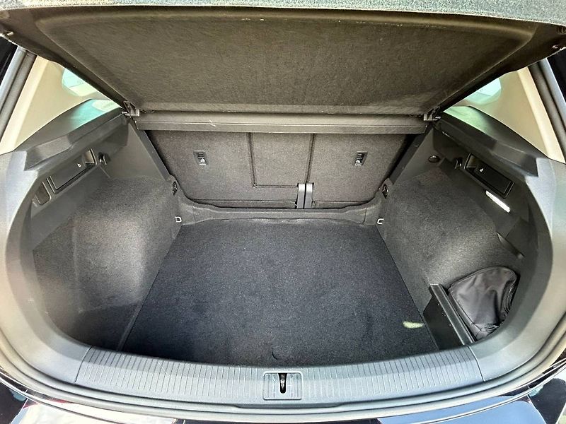 Volkswagen Tiguan (2022) 1.5 TSI 110kW záruka LED manuá - fotka 29 z 30