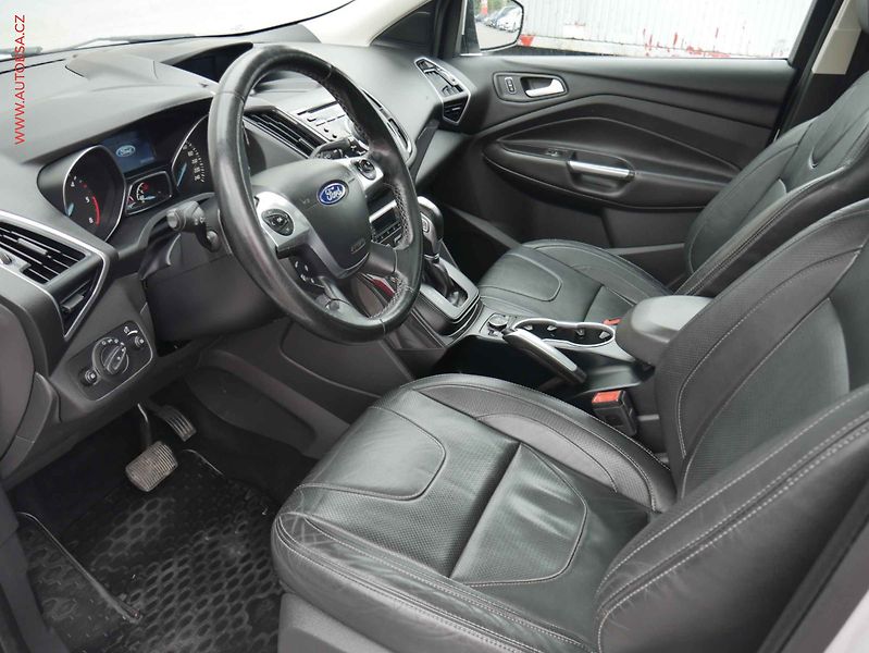 Ford Kuga (2014) 2.0TDCi 4x4, AT, xenon - fotka 9 z 15