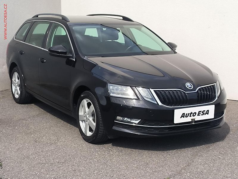Škoda Octavia (2018) 1.6TDi, ČR, Style, DSG, LED - fotografie inzerátu