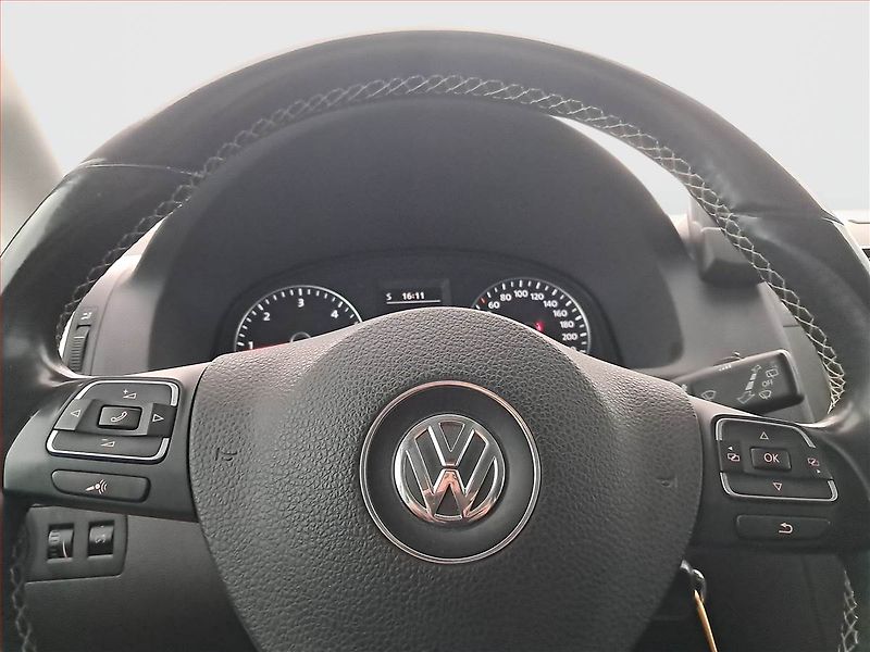 Volkswagen Touran (2015) Comfortline 2.0 TDI, Navi - fotka 16 z 18