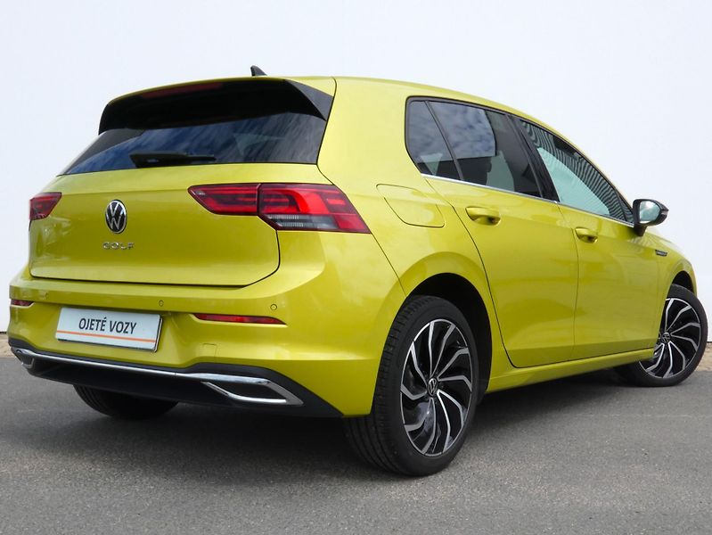 Volkswagen Golf (2020) Style 1,5 TSI - fotka 10 z 30