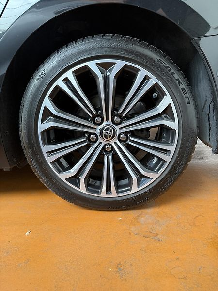 Toyota Corolla 2.0 Hybrid e-CVT Comfort Touri - fotka 18 z 18