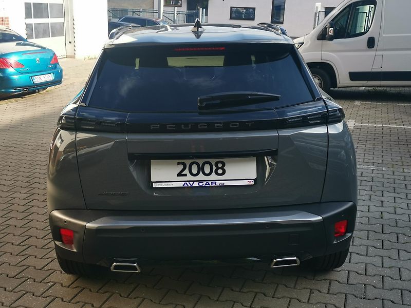 Peugeot 2008 ALLURE Hybrid 145 e-DCS6 - fotka 6 z 13