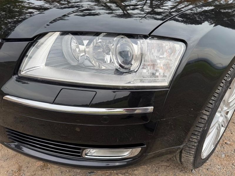 Audi A8 A8 L 4.2 FSI V8, quattro 257kW - fotka 7 z 47