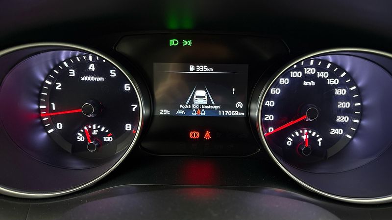Kia Ceed 1.5 T-GDI Top - fotka 10 z 26
