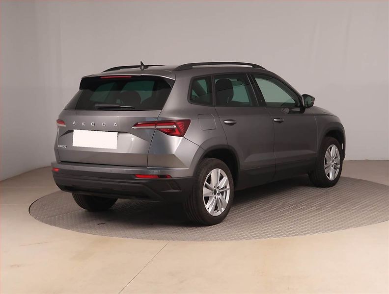 Škoda Karoq (2022) Style Plus 1.5 TSI - fotka 5 z 20
