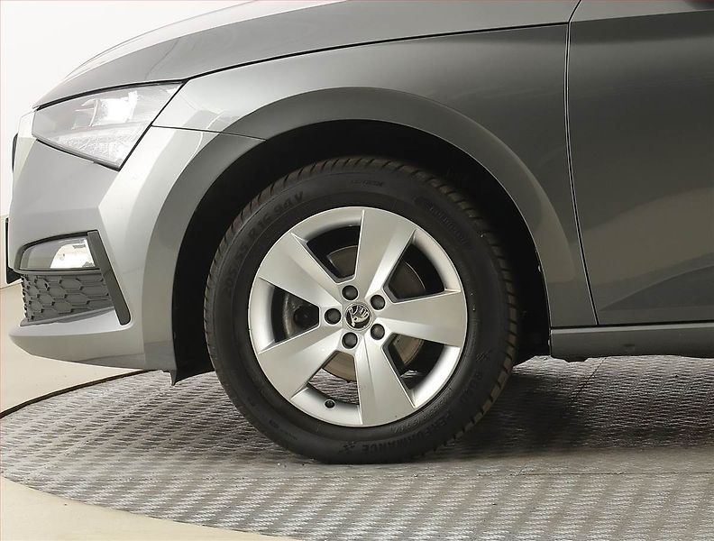 Škoda Scala (2024) Ambition 1.0 TSI, Serv.kniha - fotka 14 z 24