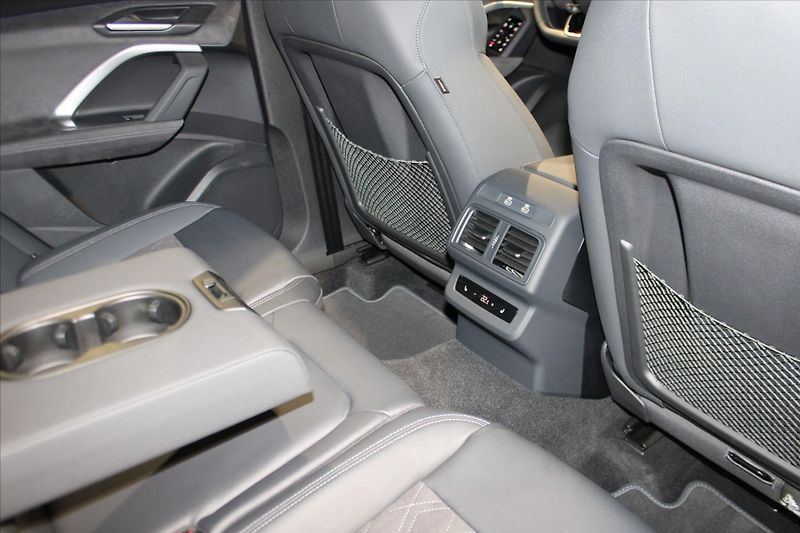 Audi Q5 TFSI quattro 150 kW S Line Tec - fotka 36 z 40