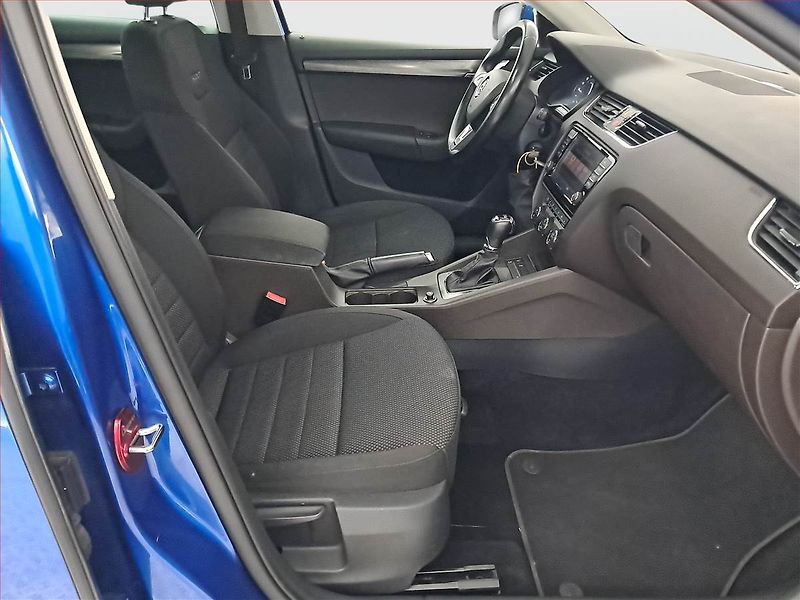 Škoda Octavia (2015) Scout 2.0 TDI, 4X4, Automat - fotka 9 z 19
