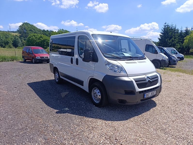 Citroën Jumper (2010) 3,0 HDi 9míst klima 116kw - fotka 11 z 25
