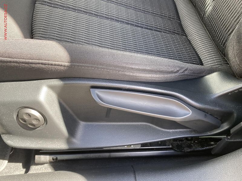 Audi A4 (2017) 1.4 TFSi, Bixen, +ALU - fotka 14 z 21