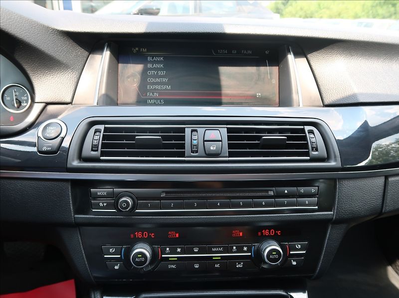 BMW Řada 5 2,0 525d,xDrive,Navi,tažné,DPH - fotka 14 z 27