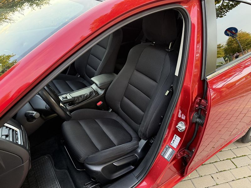 Mazda 6 2.0 Center-Line - fotka 20 z 34