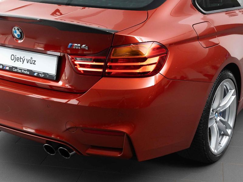 BMW M4 Coupé - fotka 9 z 19