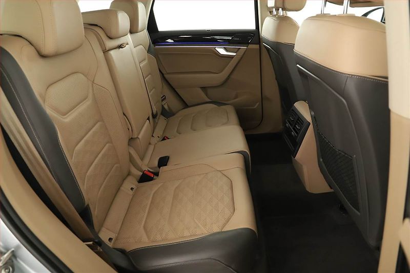 Volkswagen Touareg (2018) 3.0 TDI - fotka 7 z 19
