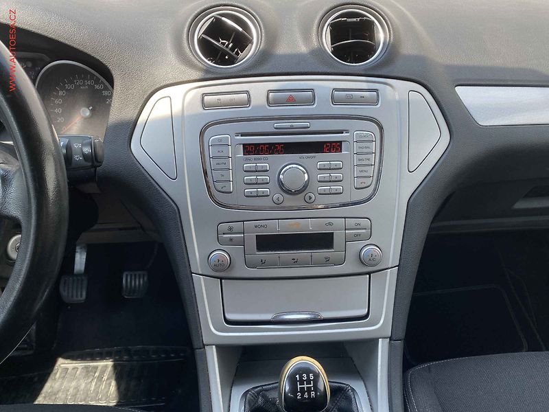 Ford Mondeo (2010) 1.8 TDCi, AC, temp - fotka 12 z 14