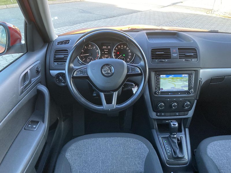 Škoda Yeti (2015) 1.2 tsi dsg ACTIVE - fotka 12 z 32