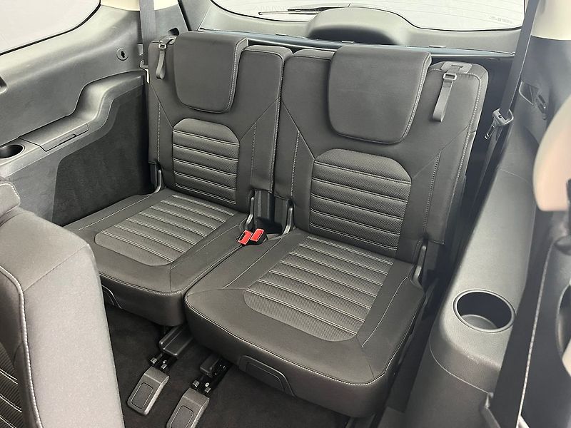 Ford Galaxy 2,0 140kW Titanium AWD 7míst - fotka 25 z 70