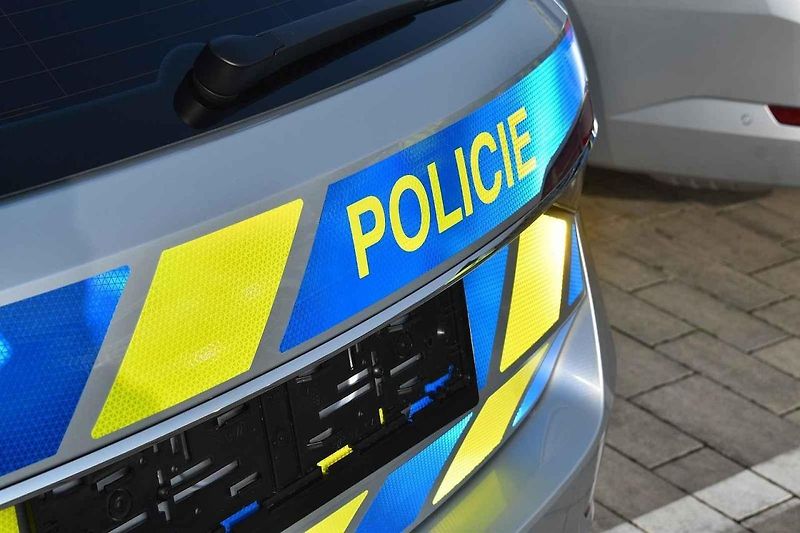 Nové Superby si policisté převzali přímo v areálu automobilky