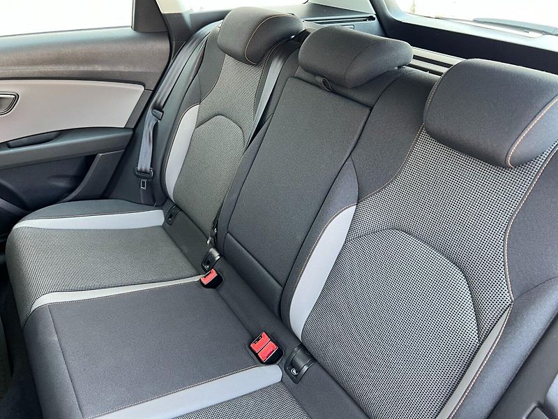 Seat Leon (2016) ST 1.4TSi X-PERIENCE! FULL LED - fotka 18 z 32
