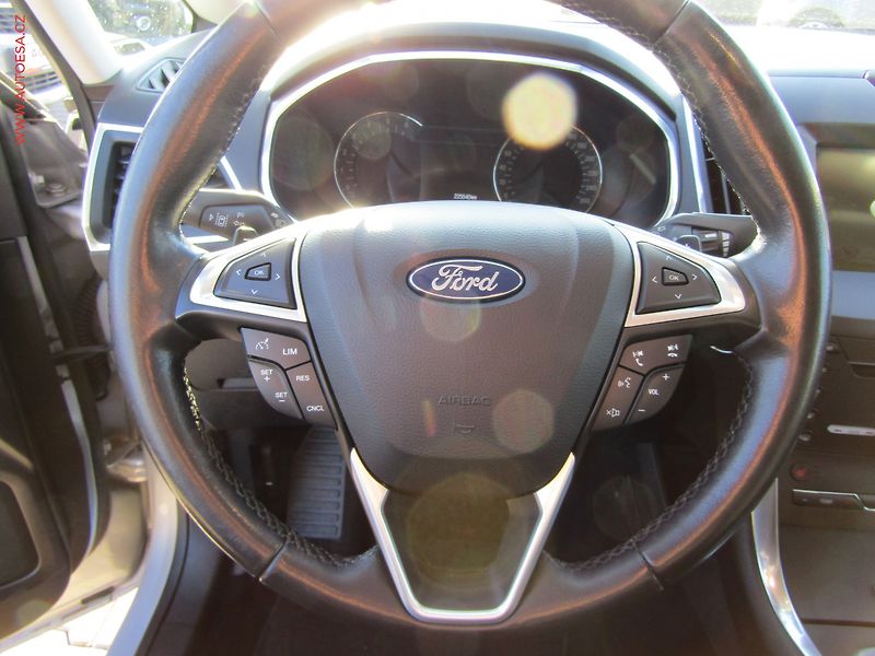 Ford S-MAX (2017) 2.0 TDCi 4x4, AT, LED, kamera - fotka 15 z 24