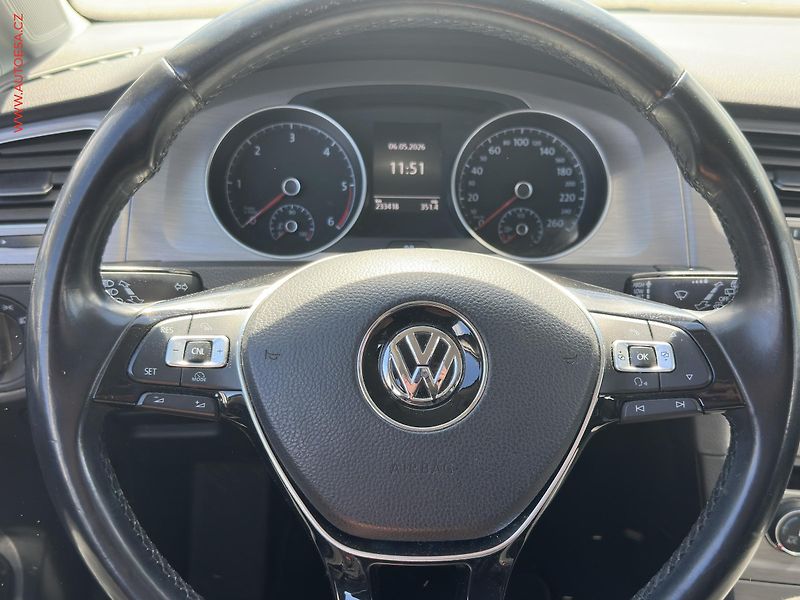Volkswagen Golf (2015) 1.6TDI, Navi - fotka 13 z 21