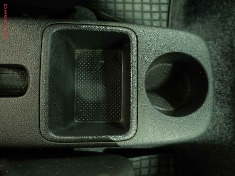 Škoda Fabia (2008) 1.4 16V, ČR, Sport, TZ - fotka 18 z 18