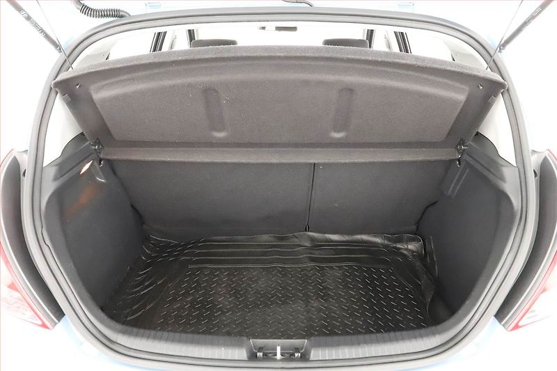 Hyundai i20 (2013) 1.2, Serv.kniha - fotka 14 z 14