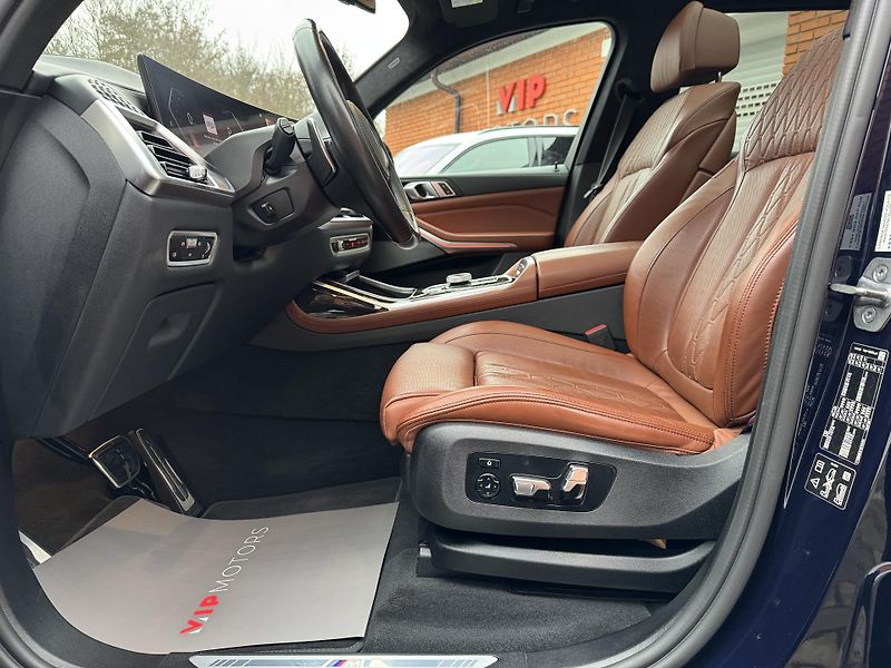 BMW X7 40i-INDIVID-MASÁŽE-R22-TAŽ. - fotka 13 z 47