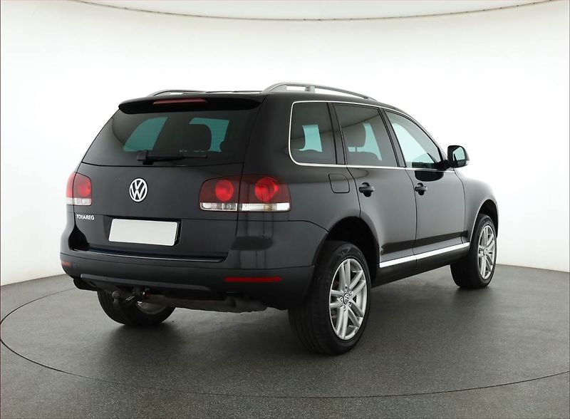 Volkswagen Touareg (2008) 3.0 TDI, 4X4, Automat, Navi - fotka 5 z 17