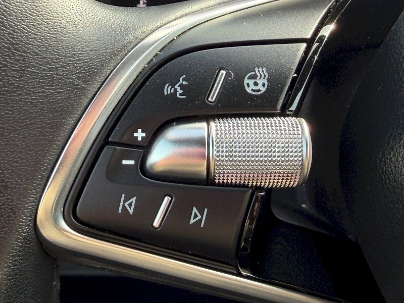 Škoda Kamiq (2025) 1.0 TSI / 85kW / TOP SELECTION - fotka 18 z 35