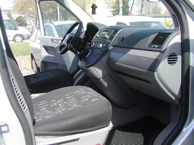Volkswagen Multivan 2.5TDi, 96kW, KLIMA PAKET!! - fotka 37 z 51