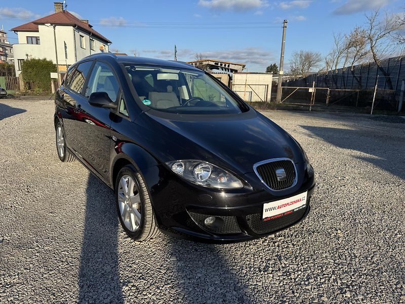 Seat Altea XL,1.4TSi,rezervace - fotka 2 z 43