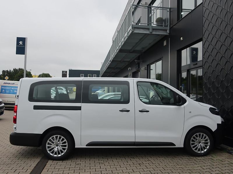Peugeot Expert Combi (2026) L3 2.2 BlueHDi 180 S&S EAT8 - fotka 6 z 14