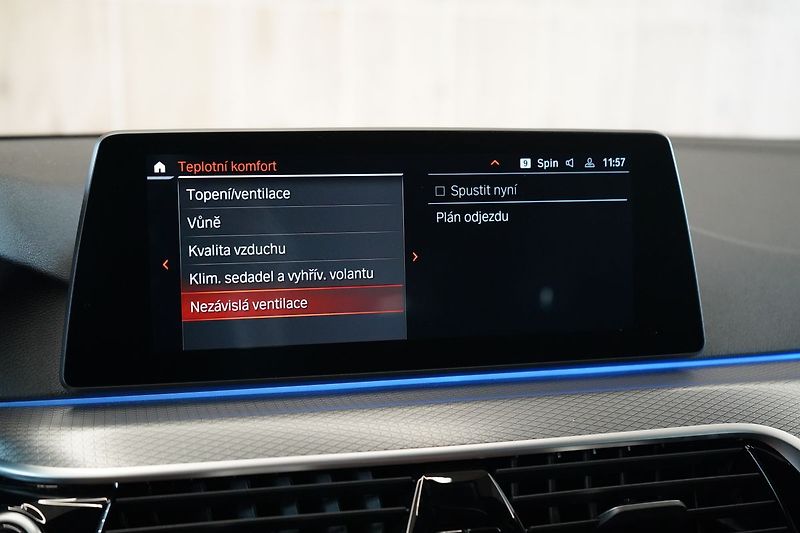 BMW Řada 5 540d xDrive, Tažné, Ventilace - fotka 34 z 49