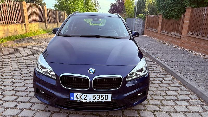 BMW Řada 2 (2018) 218i Active Tourer - fotka 3 z 11
