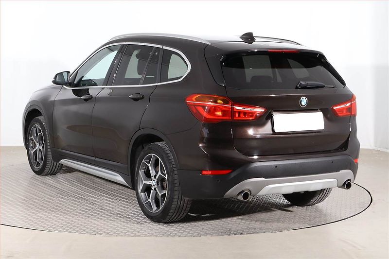 BMW X1 (2016) xDrive20d, 4X4, Automat - fotka 4 z 26