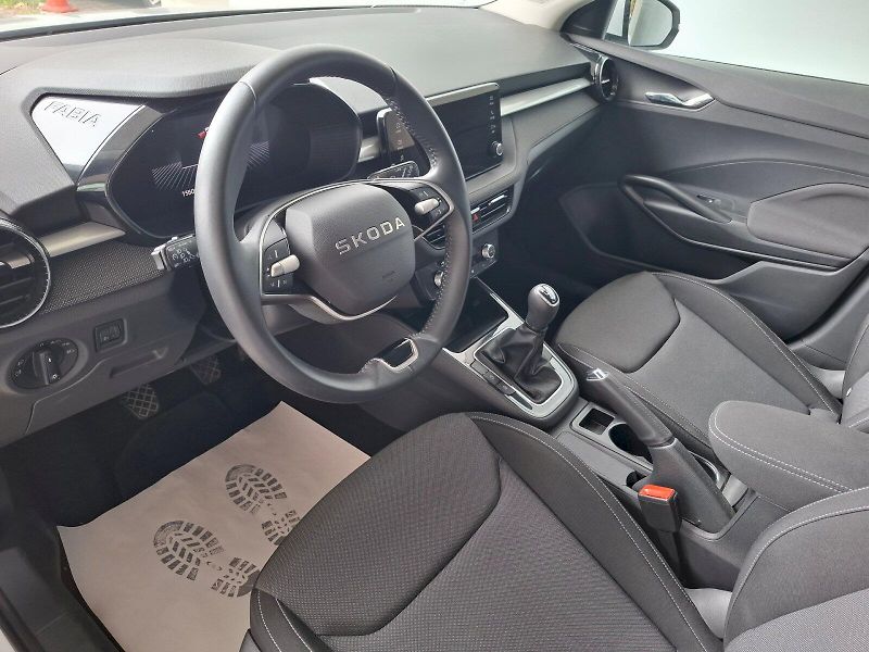 Škoda Fabia (2025) SELECTION TS 70/1.0 M5F - fotka 14 z 29