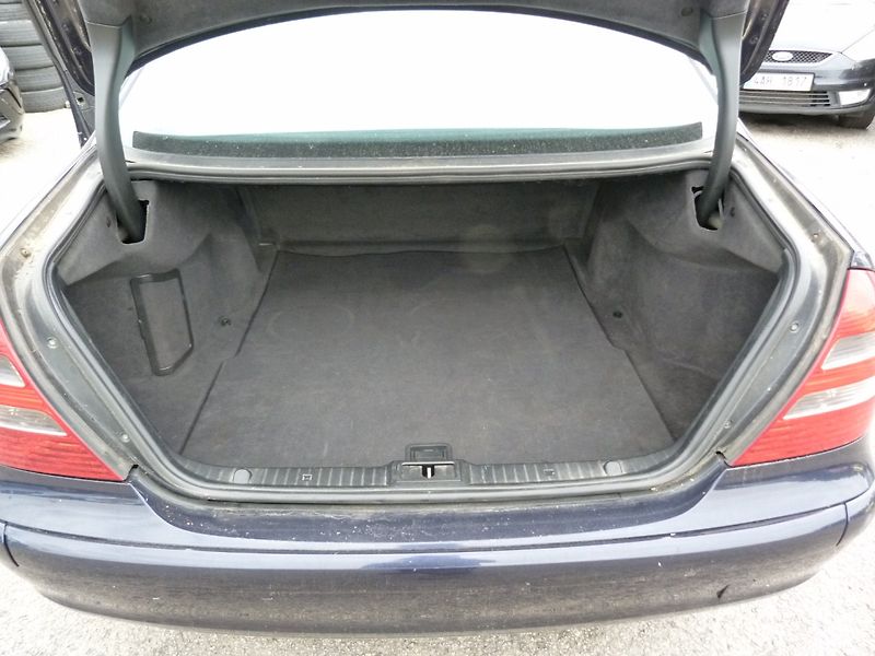 Mercedes-Benz Třídy E CDI - fotka 12 z 15