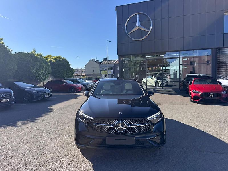 Mercedes-Benz GLC (2026) 220 d 4MATIC kupé - fotka 2 z 24