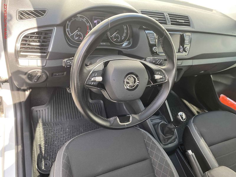 Škoda Fabia (2021) 1.0 TSi, 2.maj,ČR, Ambition - fotka 12 z 18