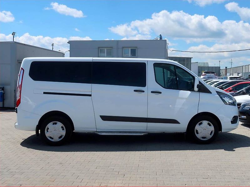 Ford Transit Custom (2018) Trend 2.0 EcoBlue, Bus, 9Míst - fotka 6 z 17